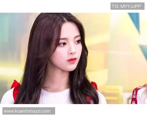 足球球星泡泡泥逆风崛起从草根少年到绿茵传奇之路